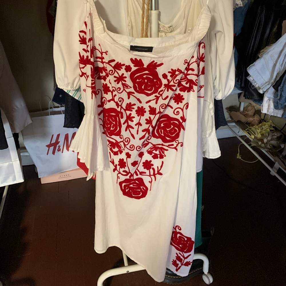 Long-sleeved White Dress with Rose Design